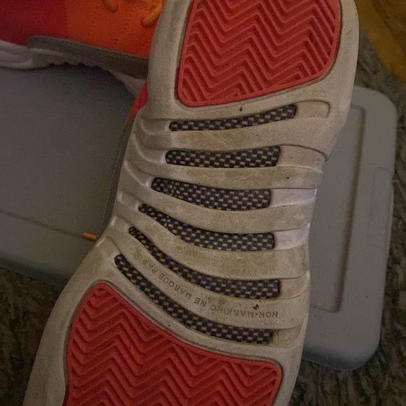 Jordan 12 Sunrise - Picture 5 of 6